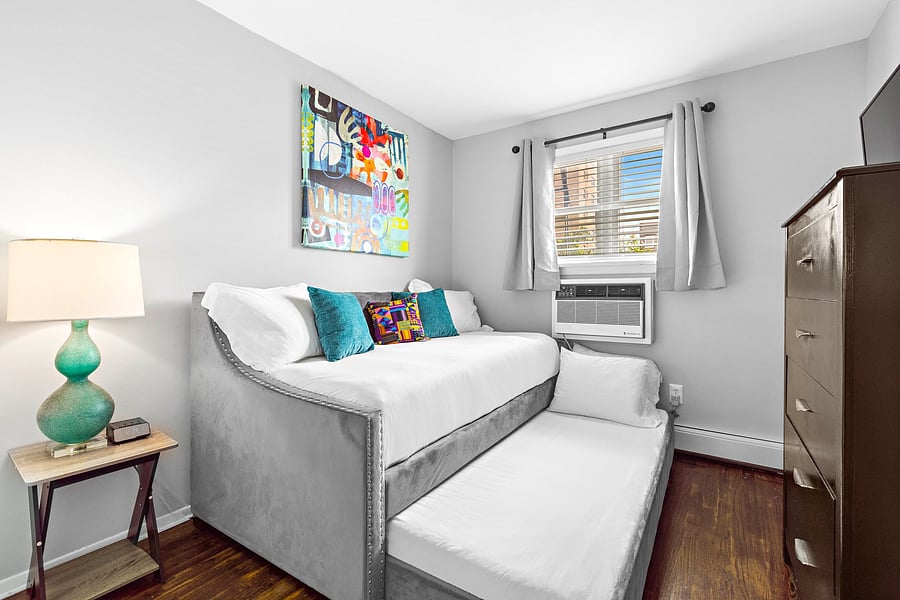 Furnished Finder property 555904_1 photo 14