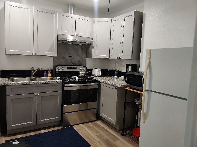 Furnished Finder property 555934_1 photo 6
