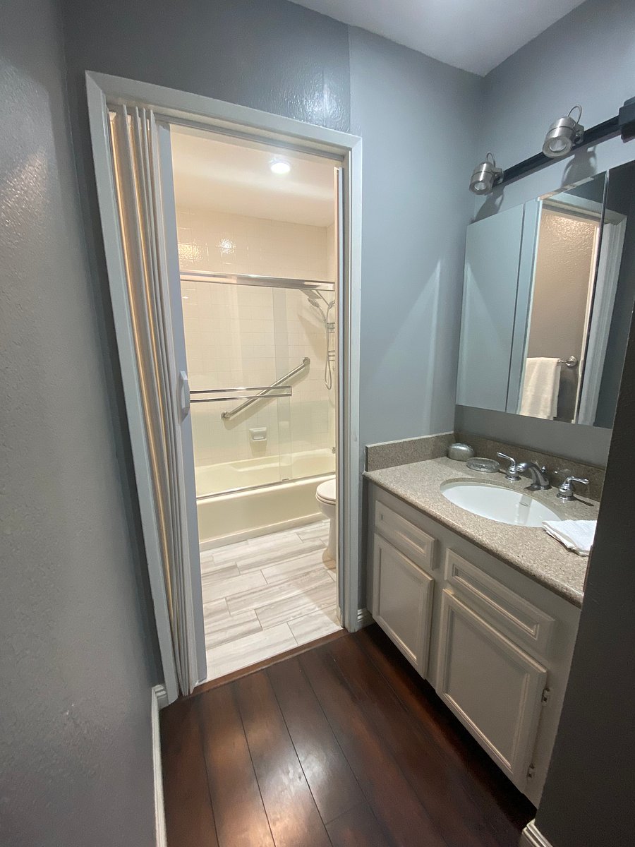Furnished Finder property 555944_1 photo 8