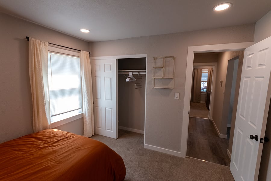 Furnished Finder property 555954_1 photo 13