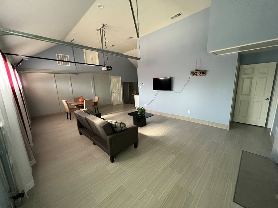 Furnished Finder property 555997_1 photo 3