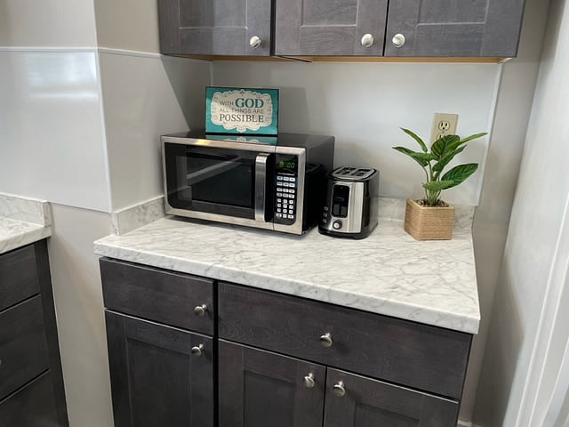 Furnished Finder property 556025_1 photo 3