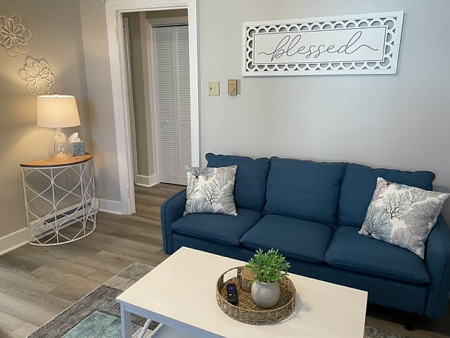 Furnished Finder property 556025_1 photo 10