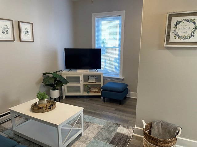 Furnished Finder property 556025_1 photo 11