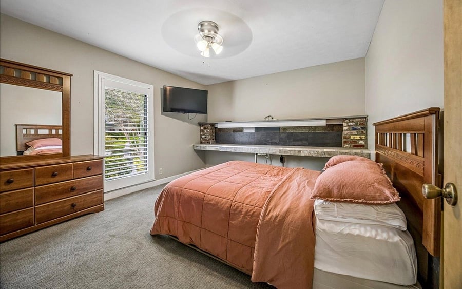 Furnished Finder property 556035_1 photo 22