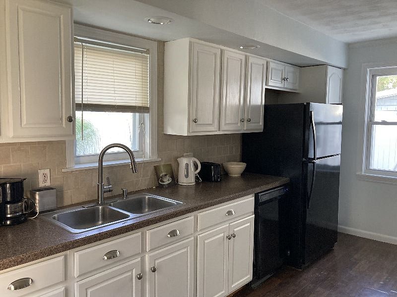 Furnished Finder property 556084_1 photo 8