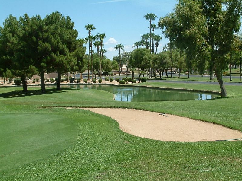 Beautifully maintained 18 whole par 3 golf course