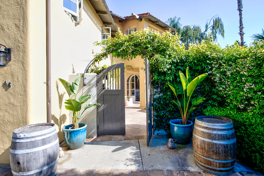 Furnished Finder property 556109_1 photo 4
