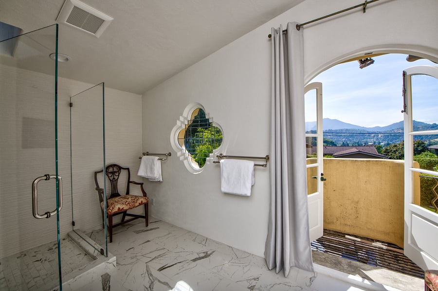 Furnished Finder property 556109_1 photo 16