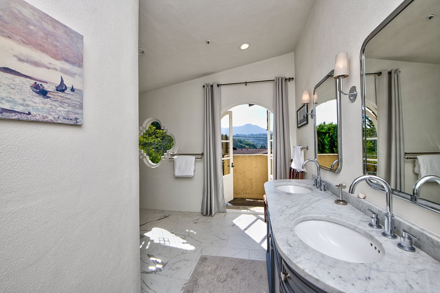 Furnished Finder property 556109_1 photo 15
