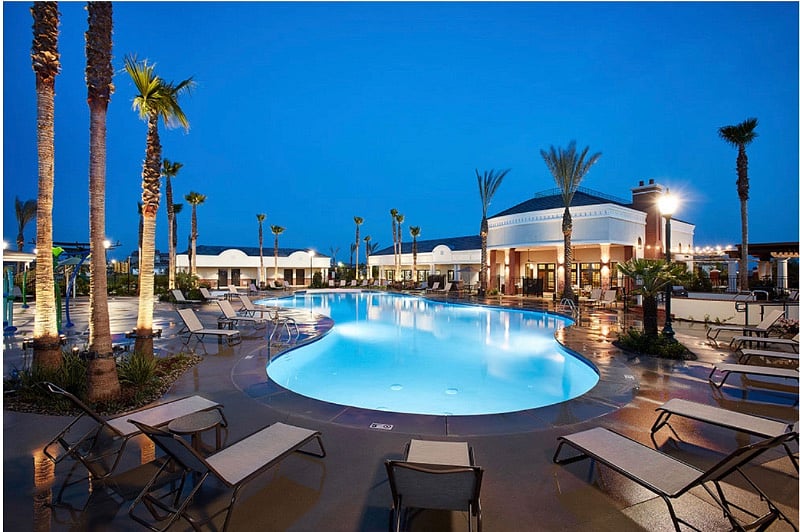 Resort style community pools & spas