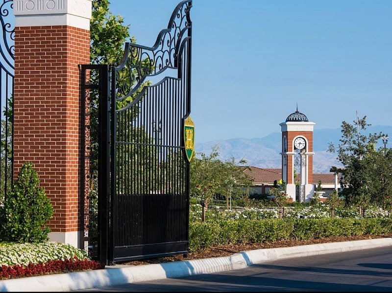 Feel safe with gate code access into and around the community, plus security officer patrol both day and night.