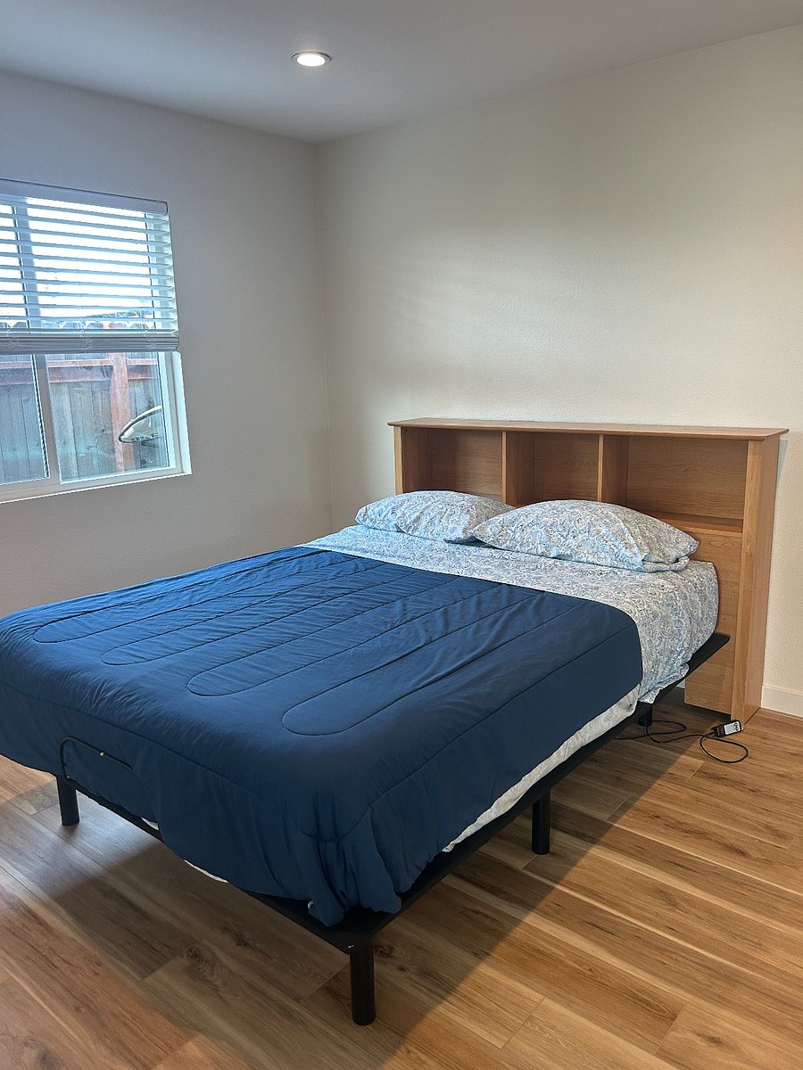 Furnished Finder property 556124_1 photo 8