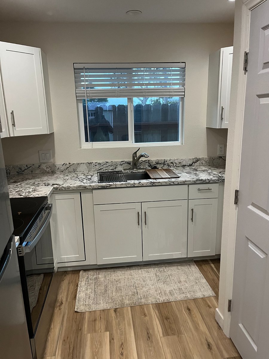 Furnished Finder property 556124_1 photo 4