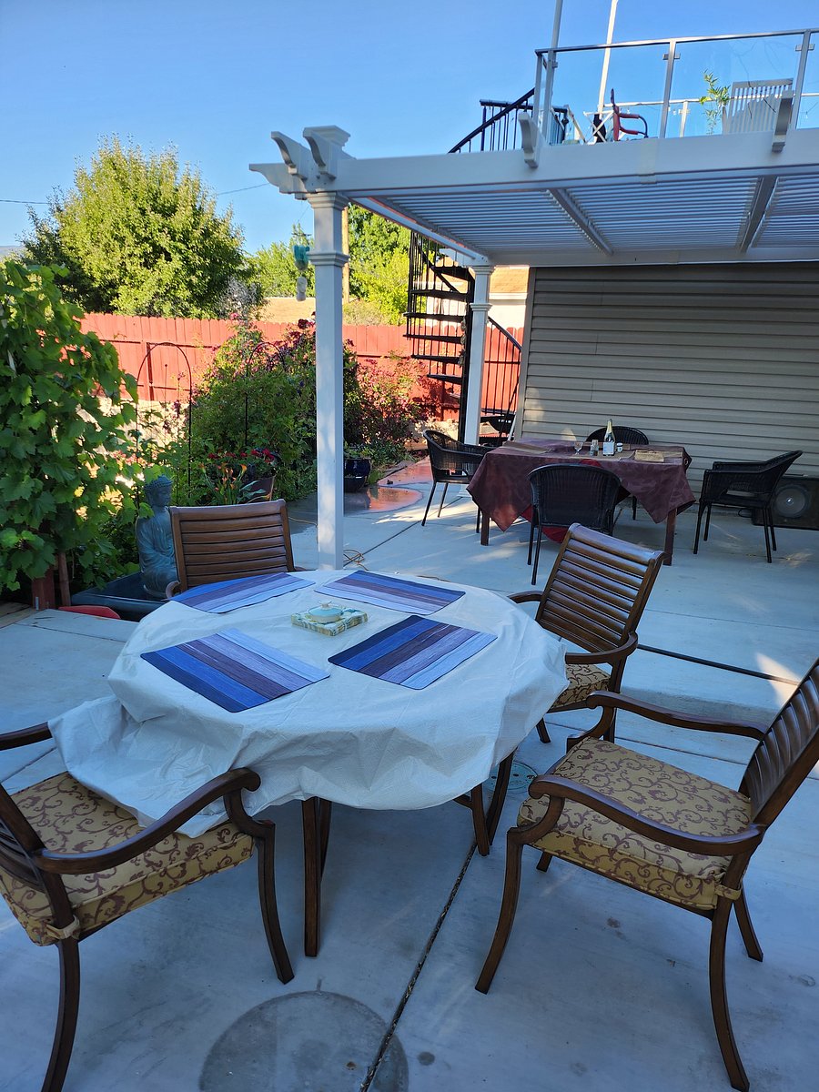 Furnished Finder property 556127_1 photo 2