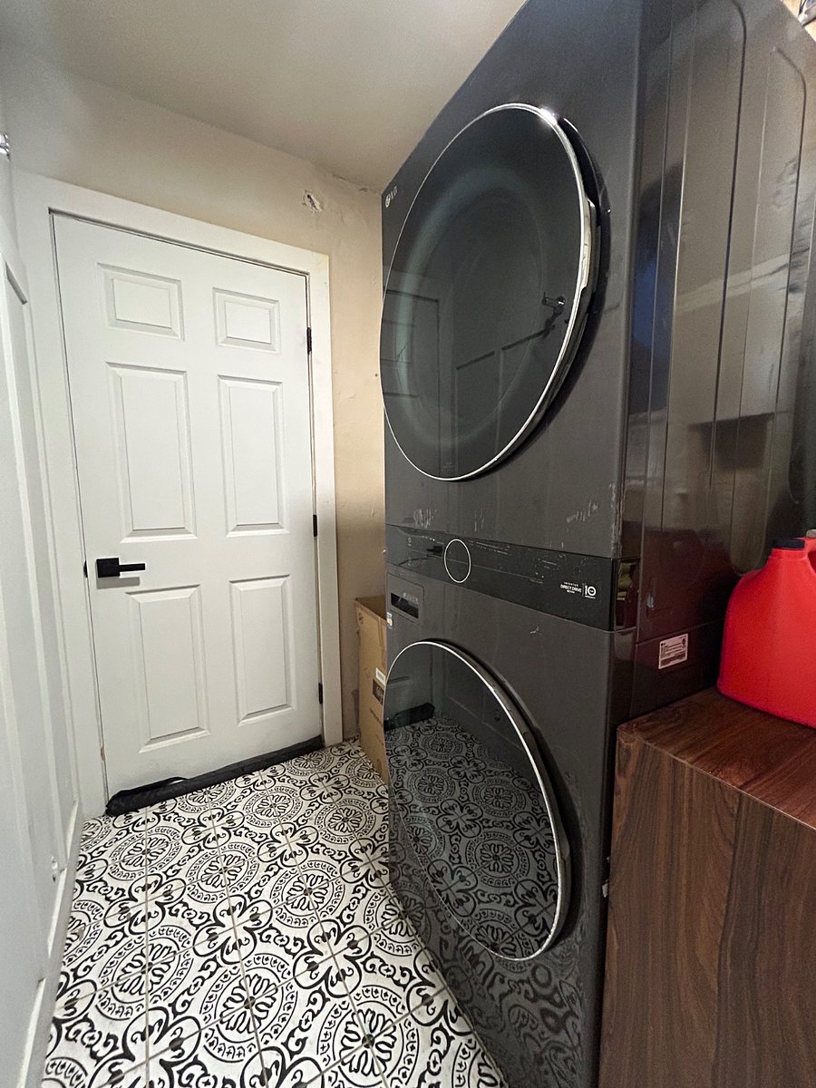 Furnished Finder property 556163_1 photo 17