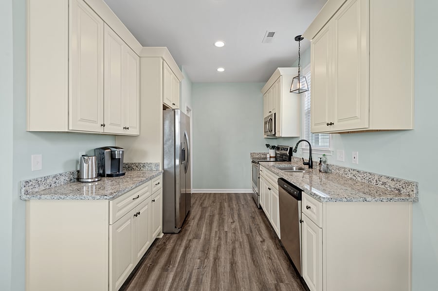 Furnished Finder property 556177_1 photo 4