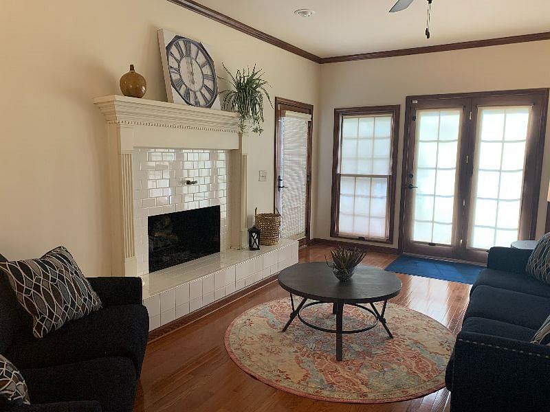 Furnished Finder property 556185_1 photo 1