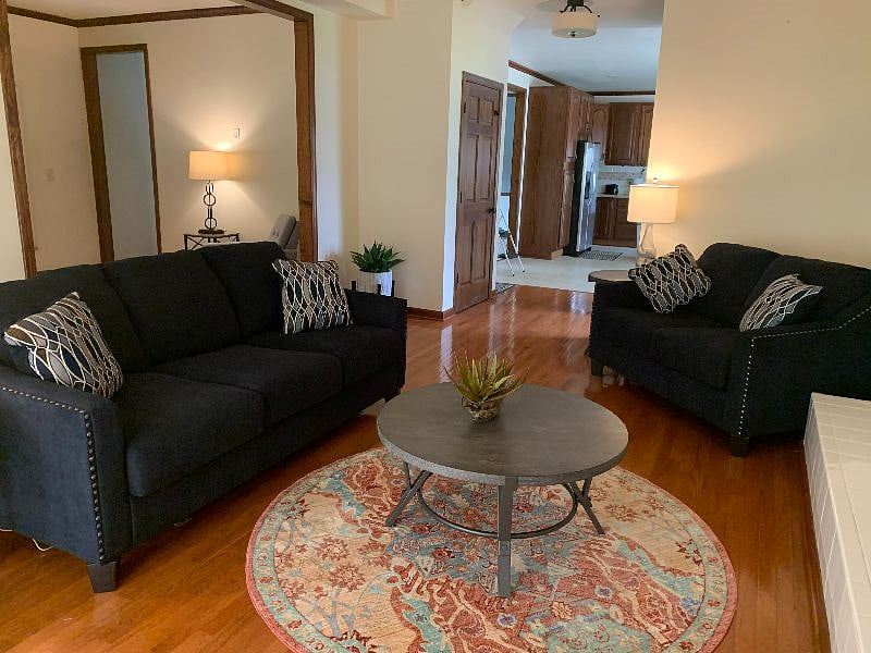 Furnished Finder property 556185_1 photo 5