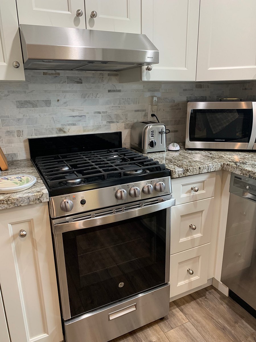 Furnished Finder property 556212_1 photo 8