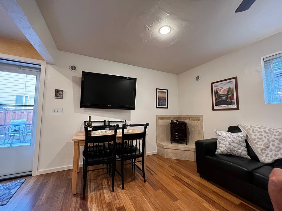 Furnished Finder property 556220_1 photo 9