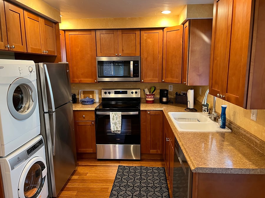 Furnished Finder property 556220_1 photo 3