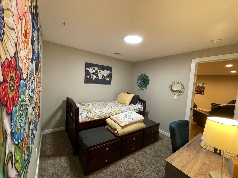 Furnished Finder property 556221_1 photo 18