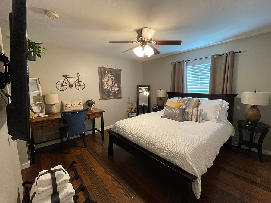 Furnished Finder property 556221_1 photo 17