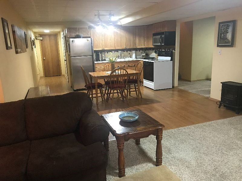 Furnished Finder property 556230_2 photo 3