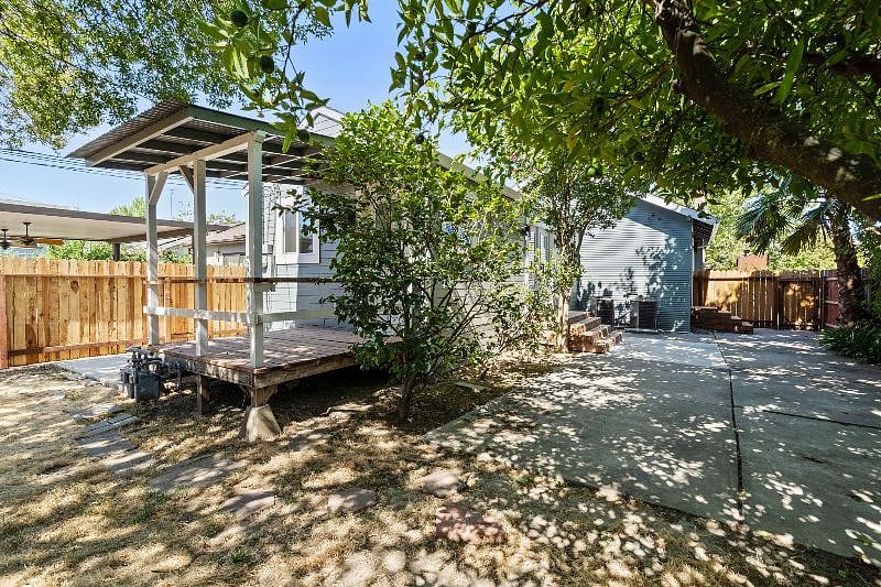Furnished Finder property 556310_2 photo 2