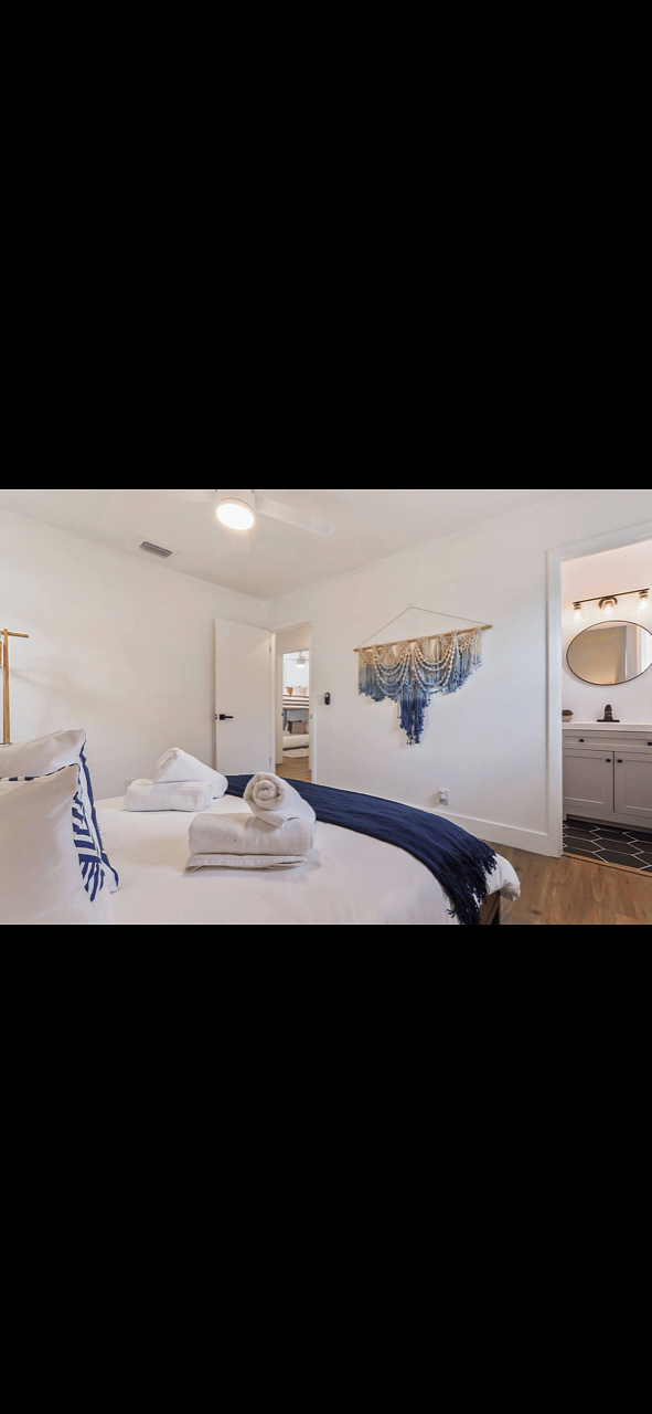 Furnished Finder property 556347_1 photo 12