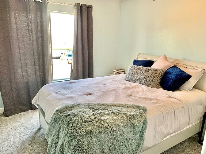 Furnished Finder property 556354_1 photo 8