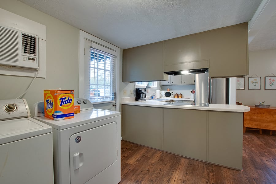 Furnished Finder property 556418_1 photo 16