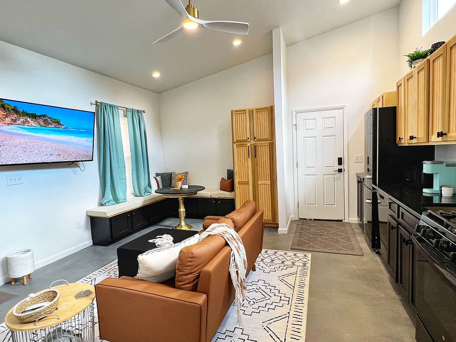 Furnished Finder property 556479_1 photo 3