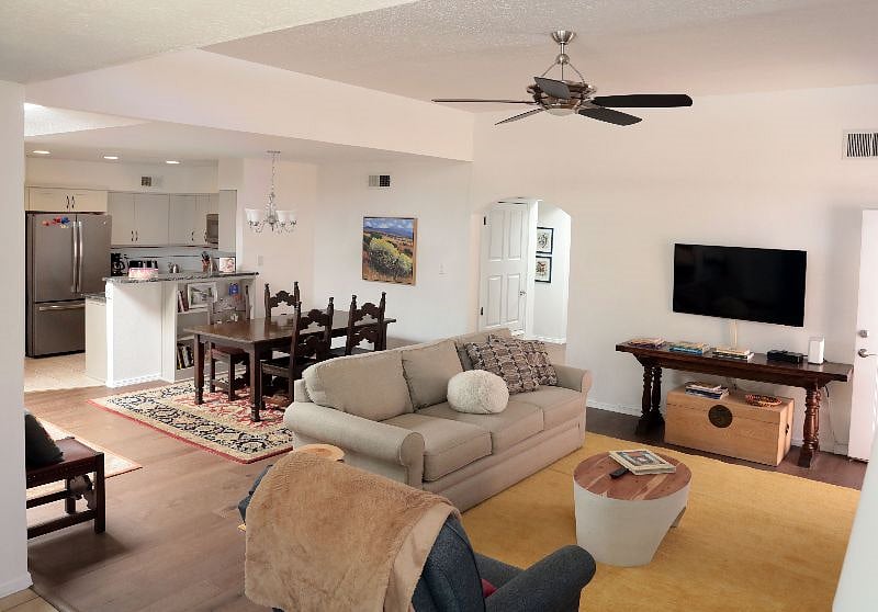 Living AreaLiving area