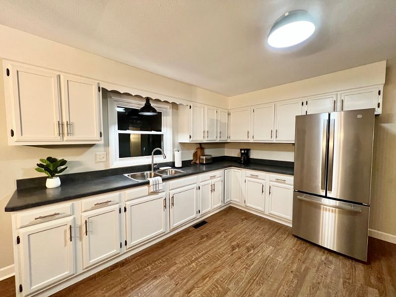 Furnished Finder property 556508_1 photo 11