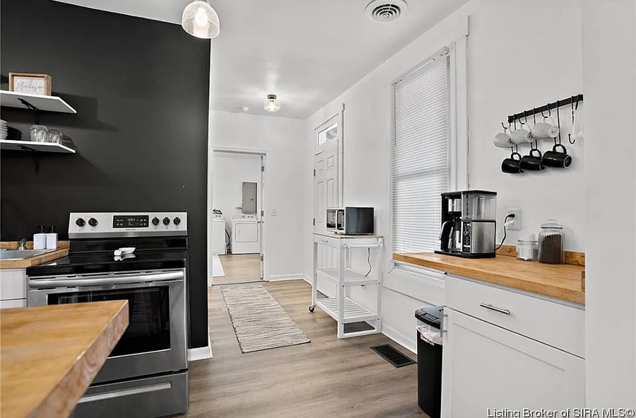 Furnished Finder property 556543_1 photo 11