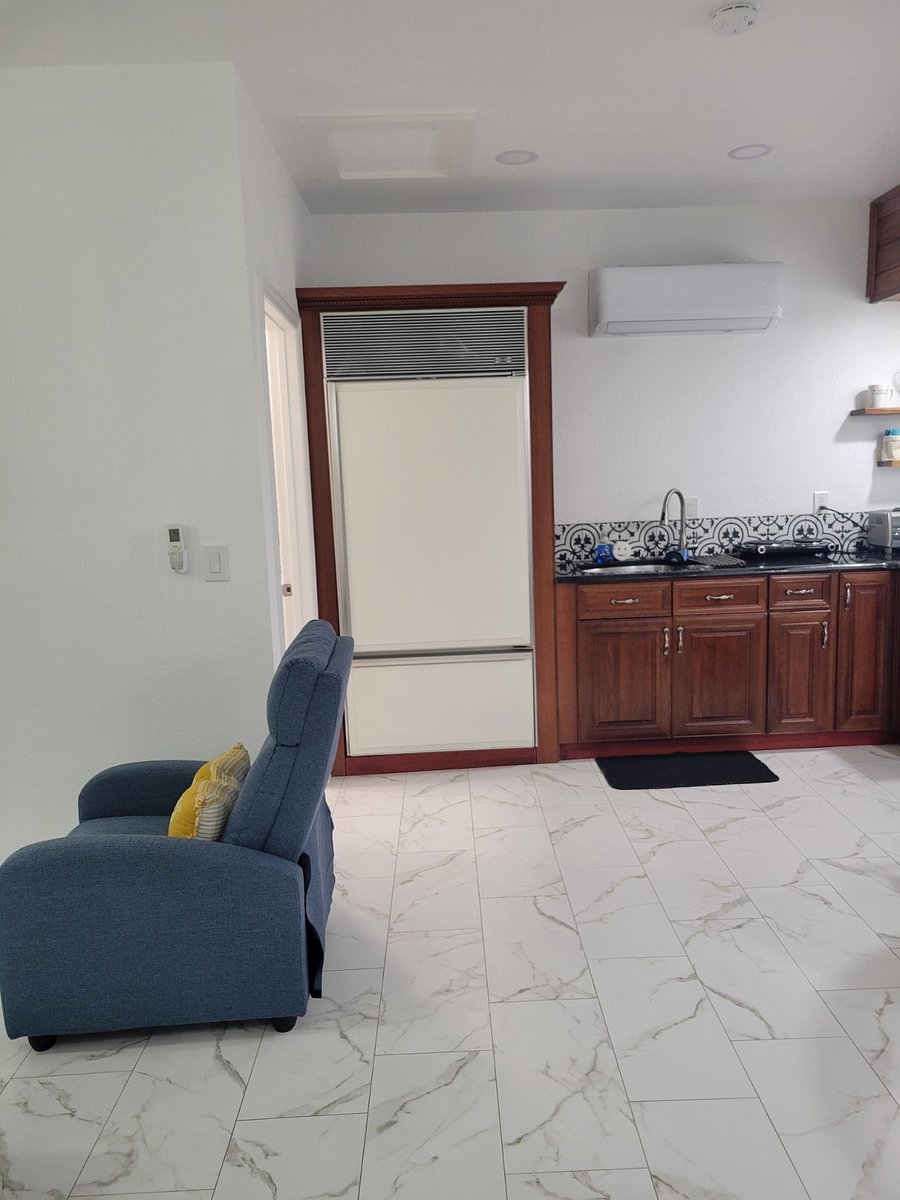 Furnished Finder property 556598_1 photo 8