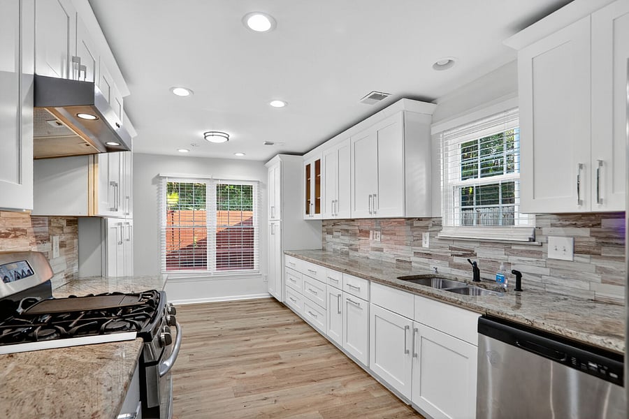 Furnished Finder property 556664_1 photo 8