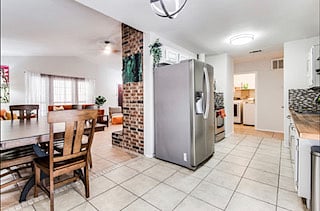 Furnished Finder property 556670_1 photo 8