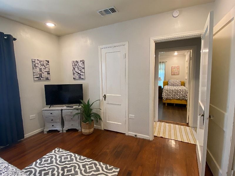 Furnished Finder property 556683_1 photo 18