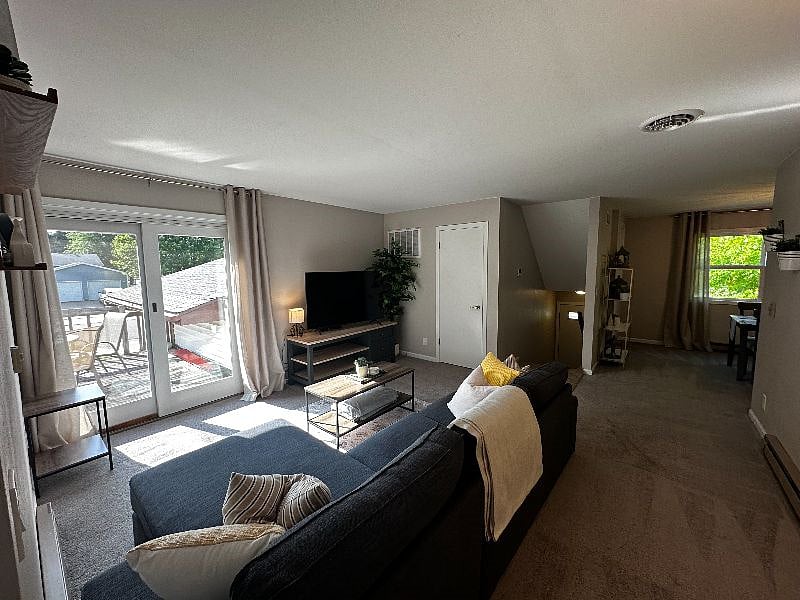 Furnished Finder property 556694_1 photo 9