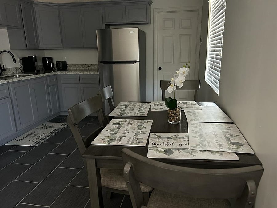 Furnished Finder property 556710_1 photo 3