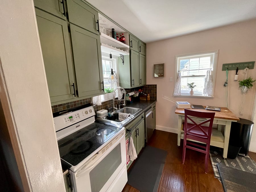 Furnished Finder property 556721_1 photo 6