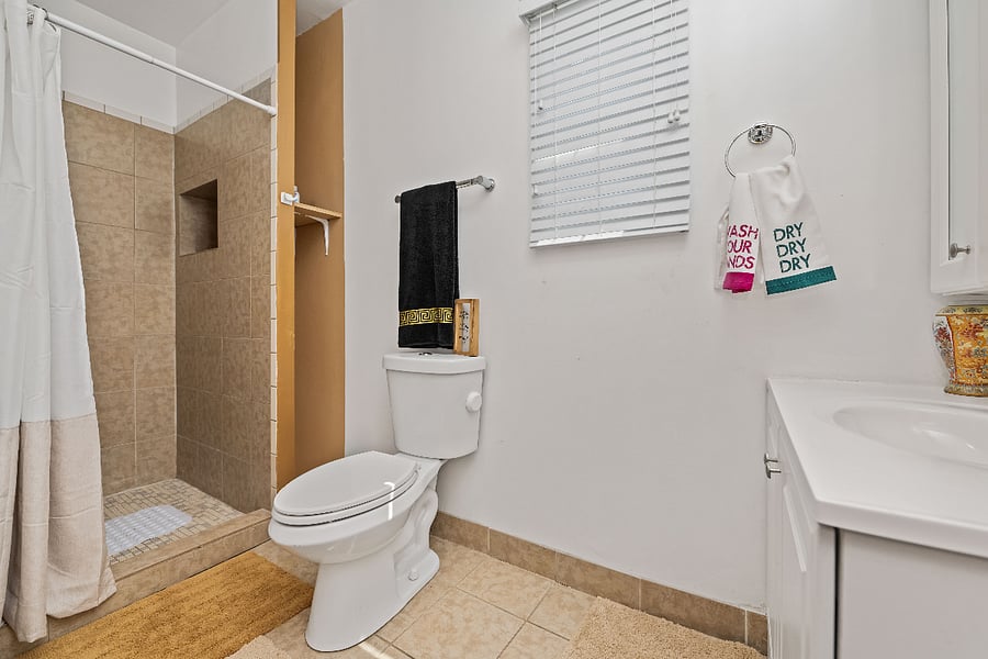 Furnished Finder property 556736_1 photo 15
