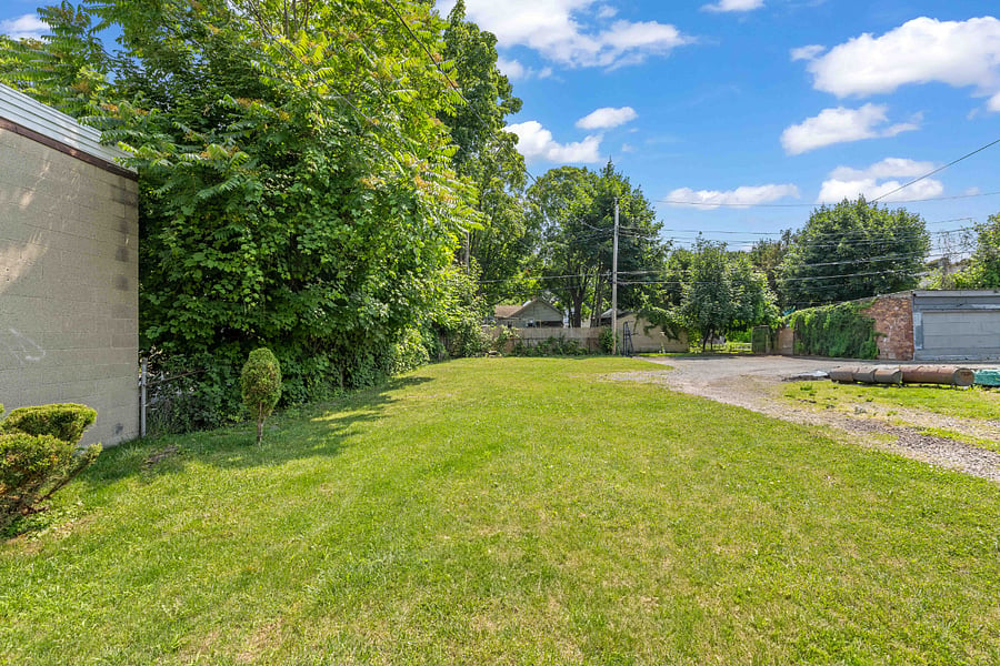 Furnished Finder property 556736_1 photo 26