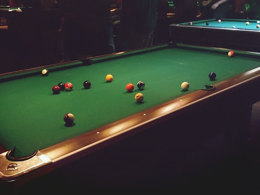 Pool table & lounge on site