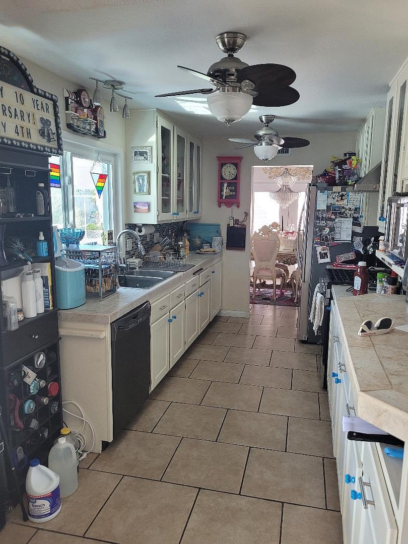 Furnished Finder property 556848_1 photo 3