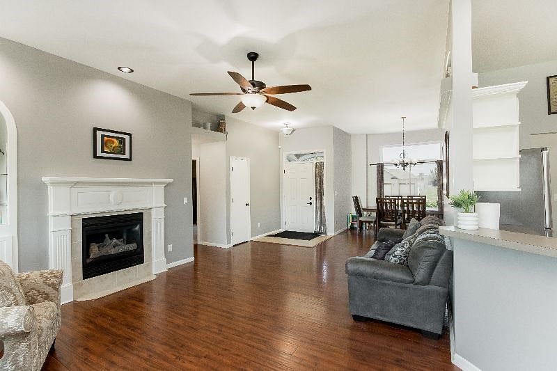 Furnished Finder property 556855_4 photo 11