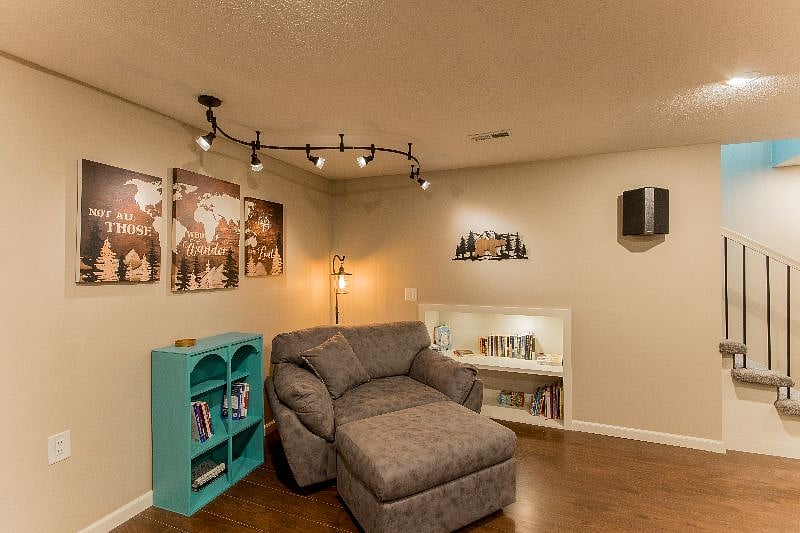 Furnished Finder property 556855_4 photo 19